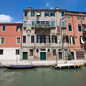  Apartment Di.gianfranco Piano Nobile Italy